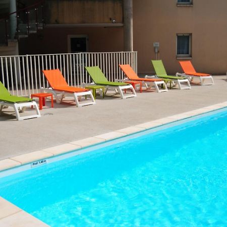 Citadines Geneve Ferney Voltaire Aparthotel Exterior foto