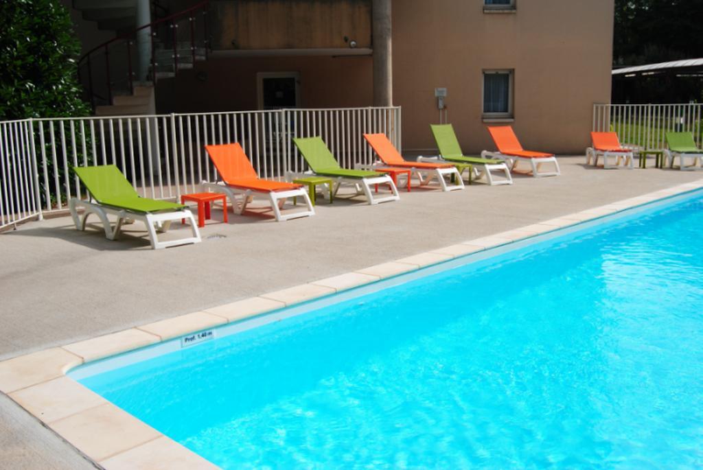 Citadines Geneve Ferney Voltaire Aparthotel Exterior foto