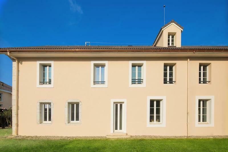 Citadines Geneve Ferney Voltaire Aparthotel Exterior foto